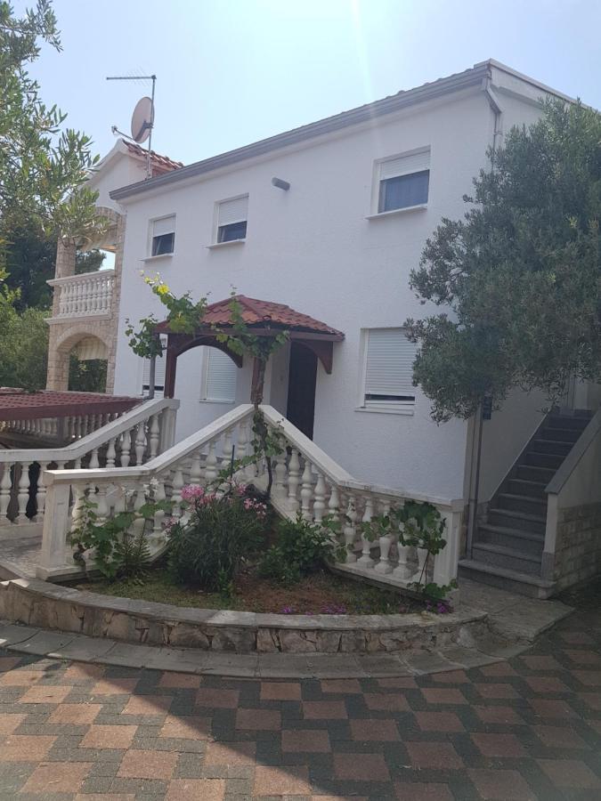 Apartman Lugovic Sibenik Luaran gambar