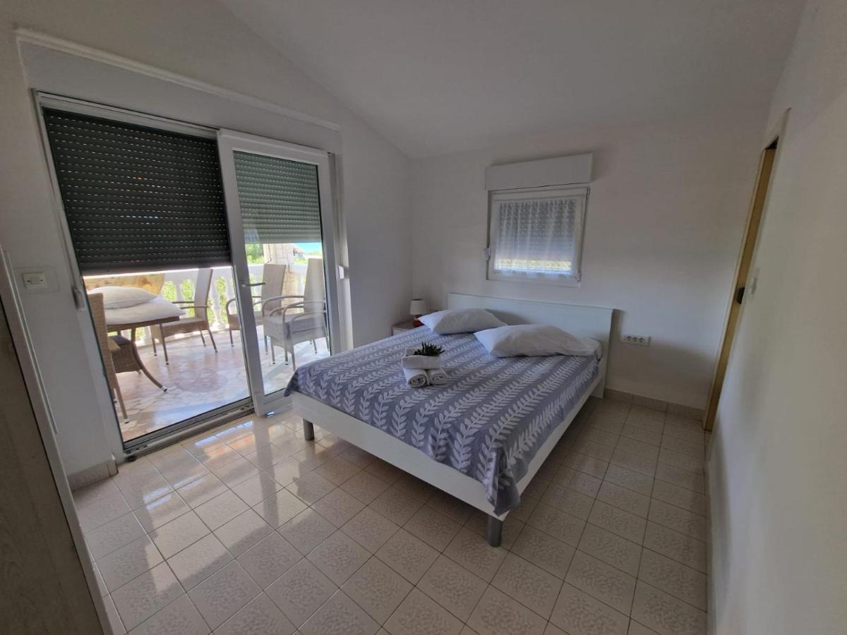 Apartman Lugovic Sibenik Luaran gambar